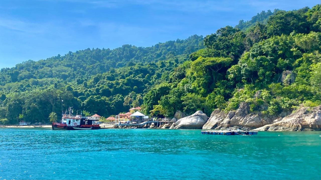 Nazza Homestay Besut With Pool Near Jetty To Perhentian Kampung Raja Bagian luar foto