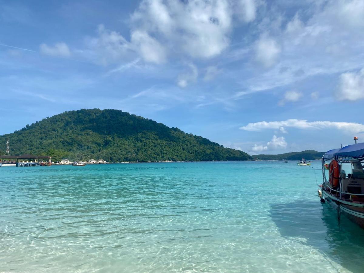 Nazza Homestay Besut With Pool Near Jetty To Perhentian Kampung Raja Bagian luar foto
